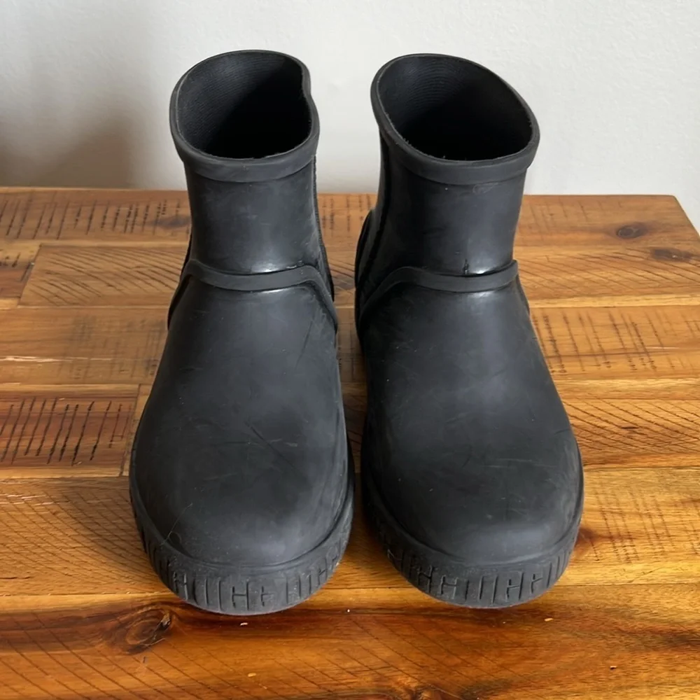 UGG Black Rubber Ankle Boots Kids' Drizlita Waterproof Rain Boot